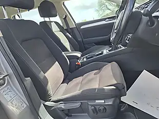 Used 2015 Volkswagen Passat Se Silver - Interior and Exterior details 13