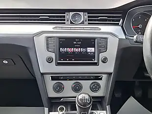 Used 2015 Volkswagen Passat Se Silver - Interior and Exterior details 17
