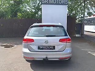 Used 2015 Volkswagen Passat Se Silver - Interior and Exterior details 5