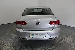 Used 2015 Volkswagen Passat Se Silver - Interior and Exterior details 10