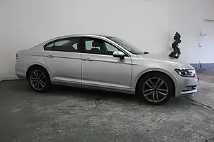 Used 2015 Volkswagen Passat Se Silver - Interior and Exterior details 3