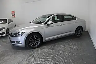Used 2015 Volkswagen Passat Se Silver - Interior and Exterior details 4