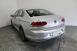 Used 2015 Volkswagen Passat Se Silver - Interior and Exterior details 5
