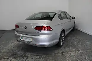 Used 2015 Volkswagen Passat Se Silver - Interior and Exterior details 6