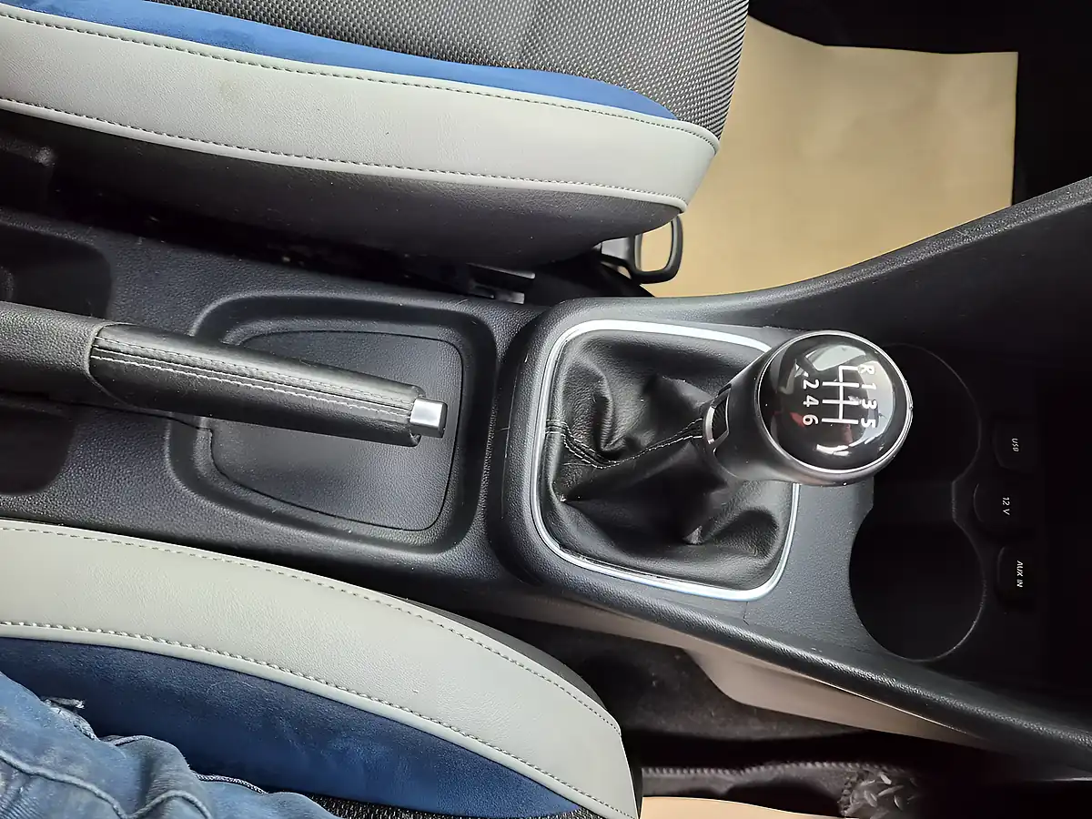 Used 2015 Volkswagen Polo Bluegt Blue - Interior and Exterior details 18