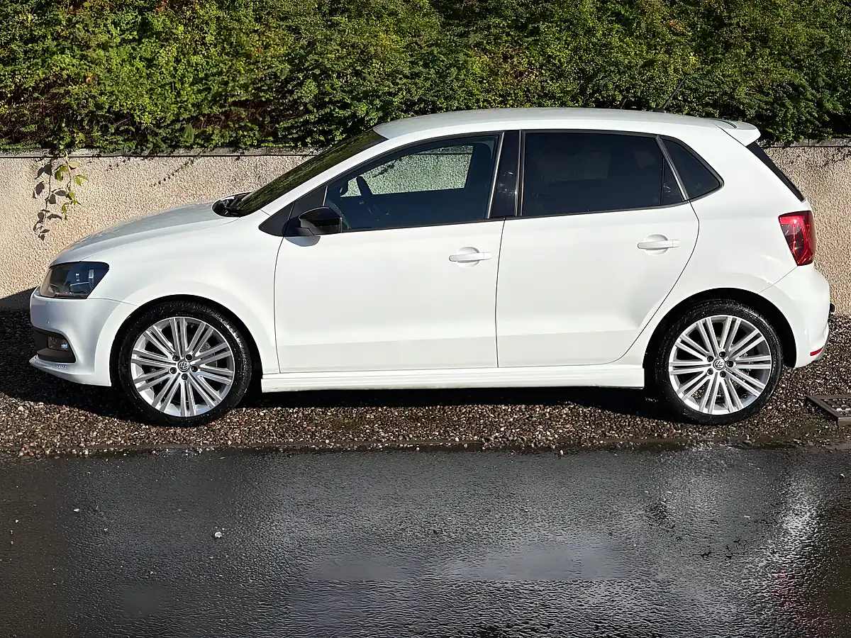 Used 2015 Volkswagen Polo Bluegt White - Interior and Exterior details 3