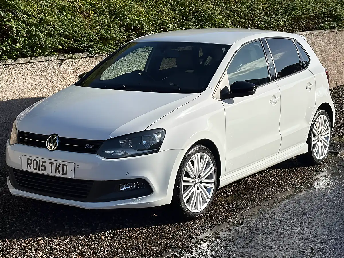 Used 2015 Volkswagen Polo Bluegt White - Interior and Exterior details 6