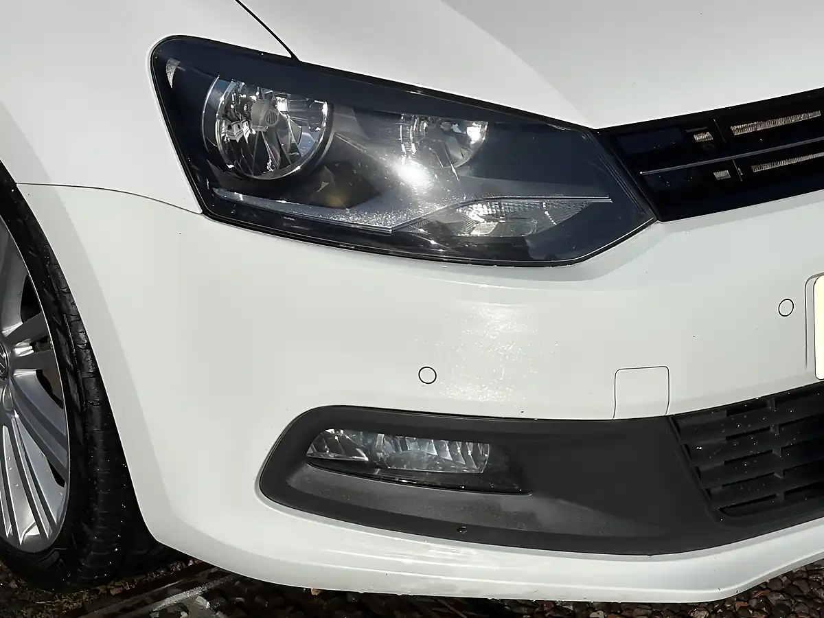 Used 2015 Volkswagen Polo Bluegt White - Interior and Exterior details 8