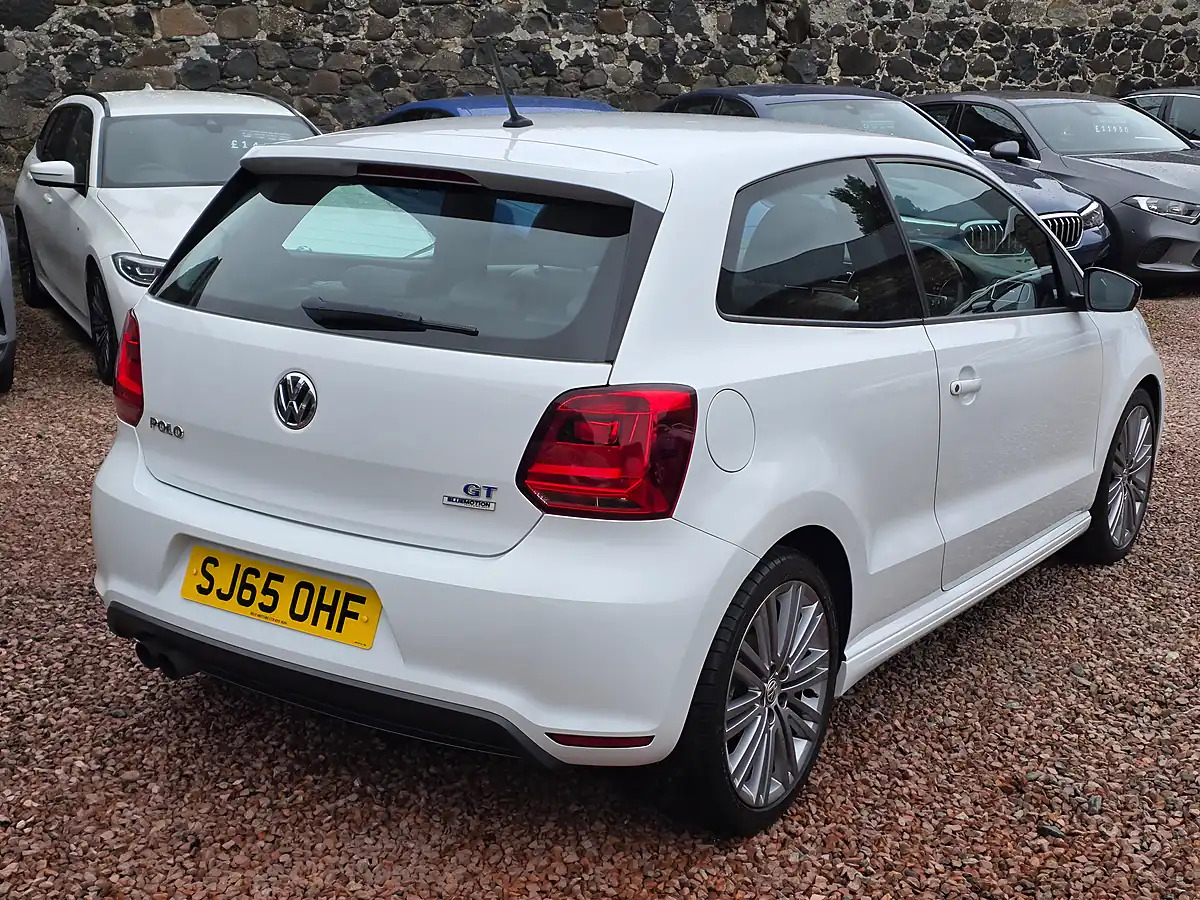Used 2015 Volkswagen Polo Bluemotion Tech Bluegt White - Interior and Exterior details 18