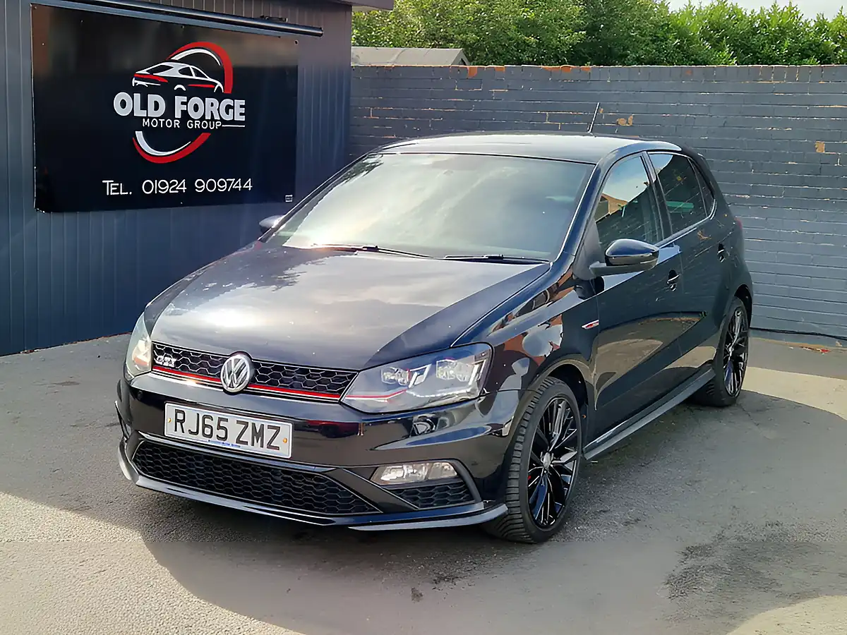 Used 2015 Volkswagen Polo Bluemotion Tech GTI Black - Front View
