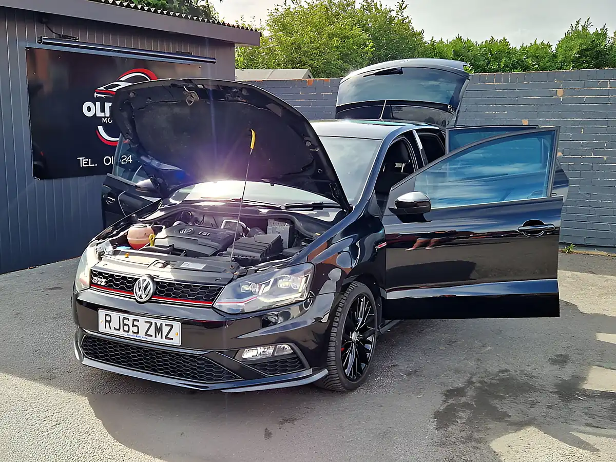 Used 2015 Volkswagen Polo Bluemotion Tech GTI Black - Interior and Exterior details 10