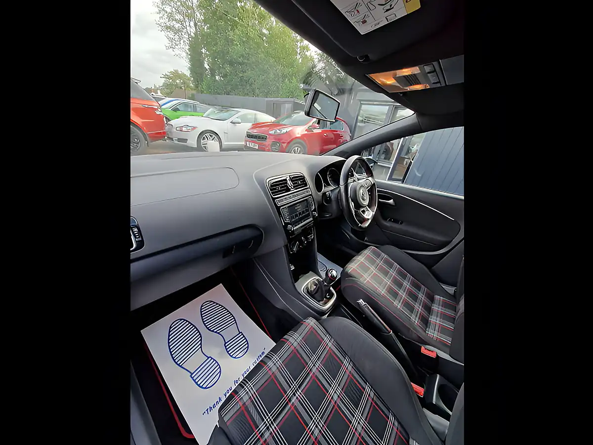 Used 2015 Volkswagen Polo Bluemotion Tech GTI Black - Interior and Exterior details 16