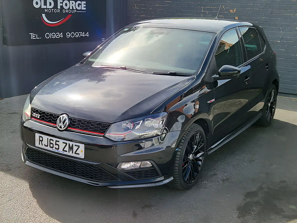 Used 2015 Volkswagen Polo Bluemotion Tech GTI Black - Interior and Exterior details 5