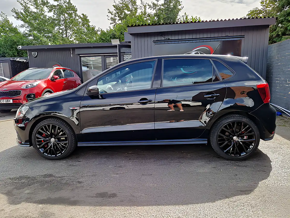 Used 2015 Volkswagen Polo Bluemotion Tech GTI Black - Interior and Exterior details 6