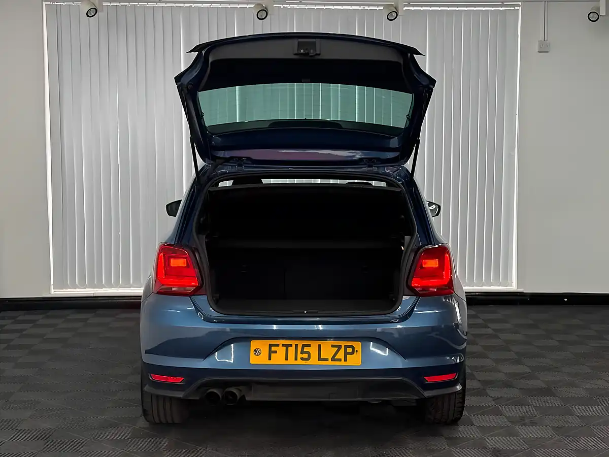 Used 2015 Volkswagen Polo Bluemotion Tech GTI Blue - Interior and Exterior details 7