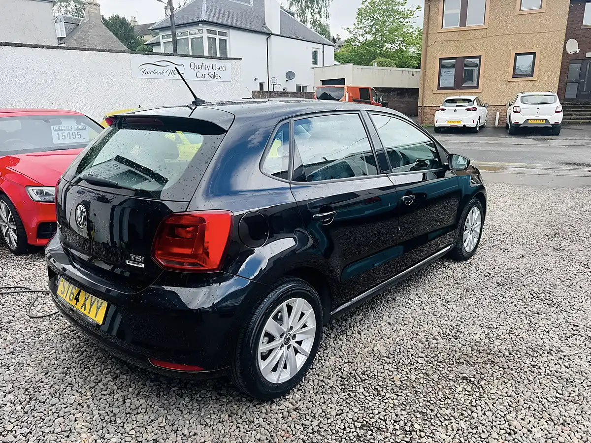 Used 2015 Volkswagen Polo Bluemotion Tech Se Black - Interior and Exterior details 4