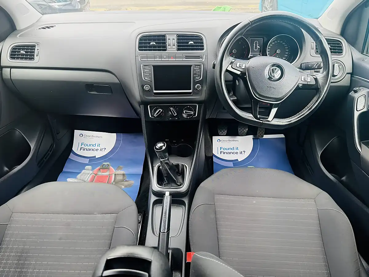 Used 2015 Volkswagen Polo Bluemotion Tech Se Black - Interior and Exterior details 8