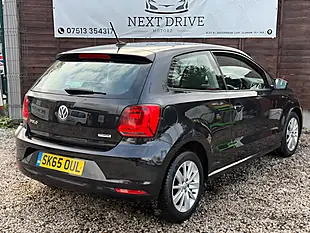 Used 2015 Volkswagen Polo Bluemotion Tech Se Black - Interior and Exterior details 10