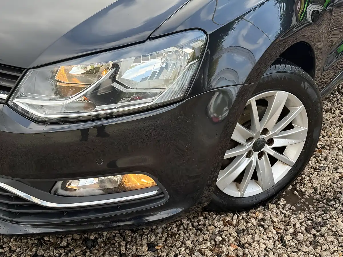 Used 2015 Volkswagen Polo Bluemotion Tech Se Black - Interior and Exterior details 19