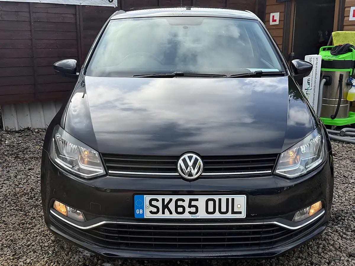 Used 2015 Volkswagen Polo Bluemotion Tech Se Black - Interior and Exterior details 4