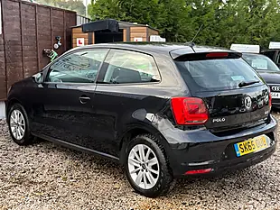 Used 2015 Volkswagen Polo Bluemotion Tech Se Black - Interior and Exterior details 6