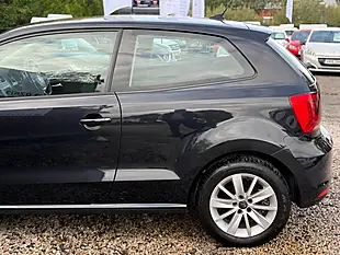 Used 2015 Volkswagen Polo Bluemotion Tech Se Black - Interior and Exterior details 7