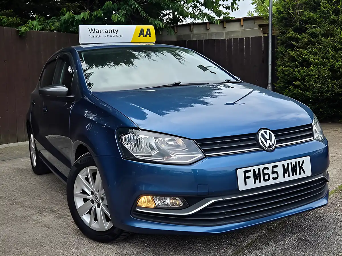 Used 2015 Volkswagen Polo Bluemotion Tech Se Blue - Front View