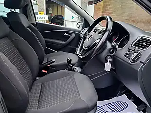 Used 2015 Volkswagen Polo Bluemotion Tech Se Blue - Interior and Exterior details 10