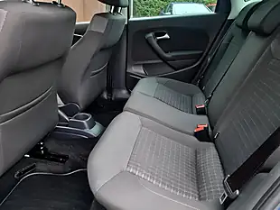 Used 2015 Volkswagen Polo Bluemotion Tech Se Blue - Interior and Exterior details 12