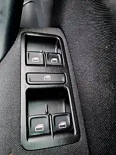 Used 2015 Volkswagen Polo Bluemotion Tech Se Blue - Interior and Exterior details 13