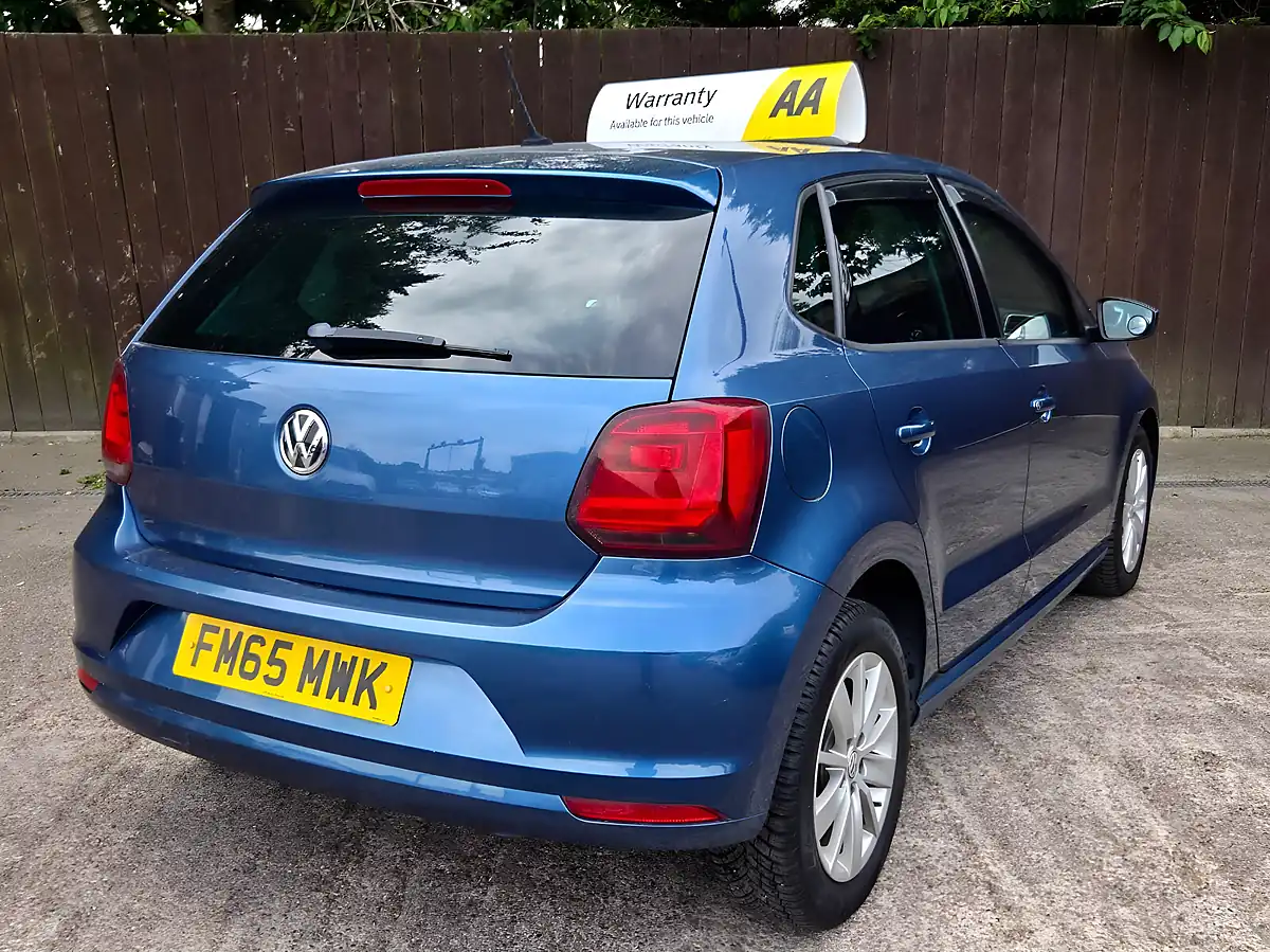 Used 2015 Volkswagen Polo Bluemotion Tech Se Blue - Interior and Exterior details 8