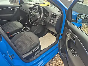 Used 2015 Volkswagen Polo Bluemotion Tech Se Blue - Interior and Exterior details 17