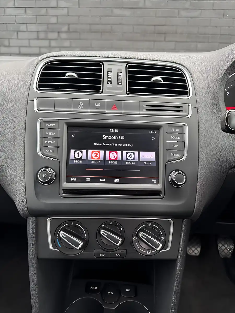 Used 2015 Volkswagen Polo Bluemotion Tech Se Flash Red - Interior and Exterior details 19