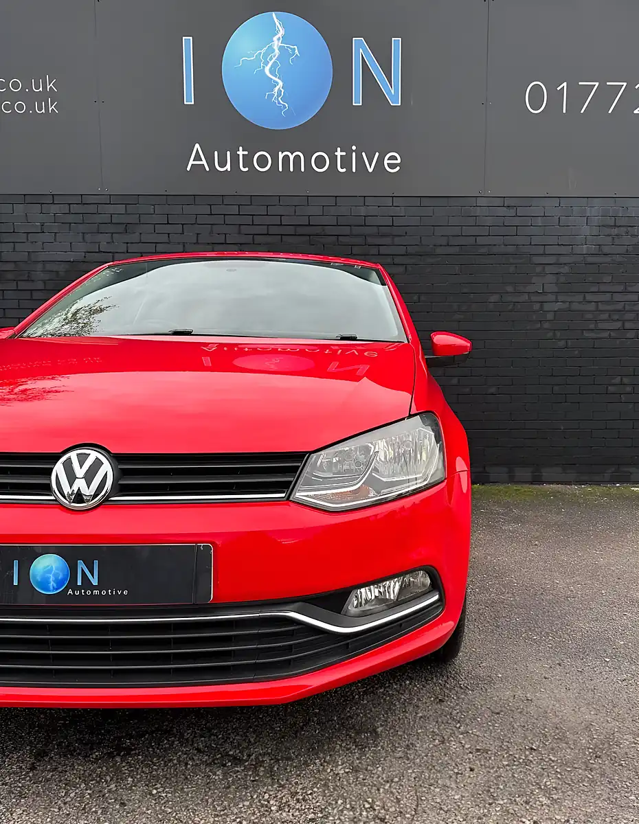Used 2015 Volkswagen Polo Bluemotion Tech Se Flash Red - Interior and Exterior details 4