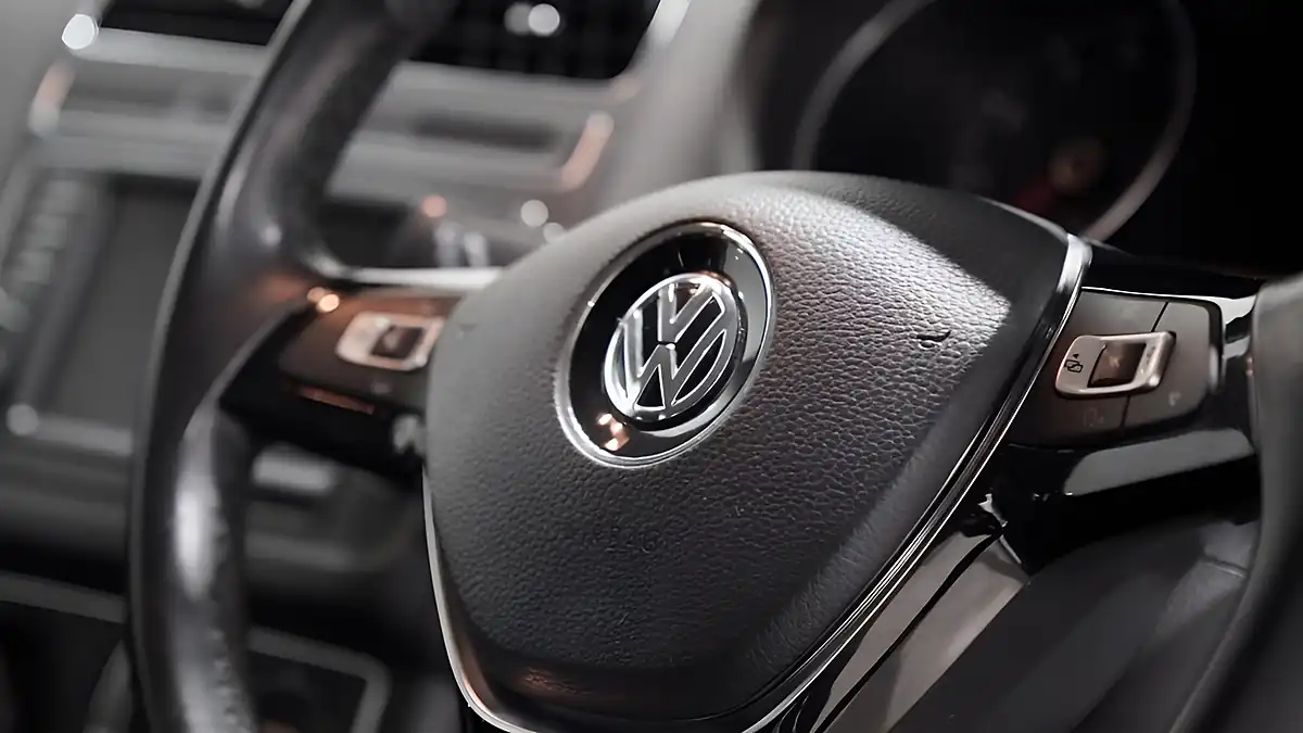 Used 2015 Volkswagen Polo Bluemotion Tech Se White - Interior and Exterior details 2