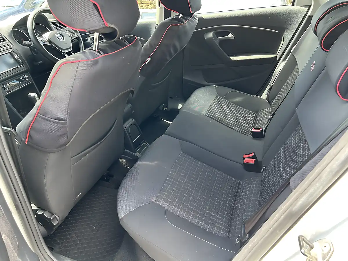 Used 2015 Volkswagen Polo Bluemotion Technology White - Interior and Exterior details 13