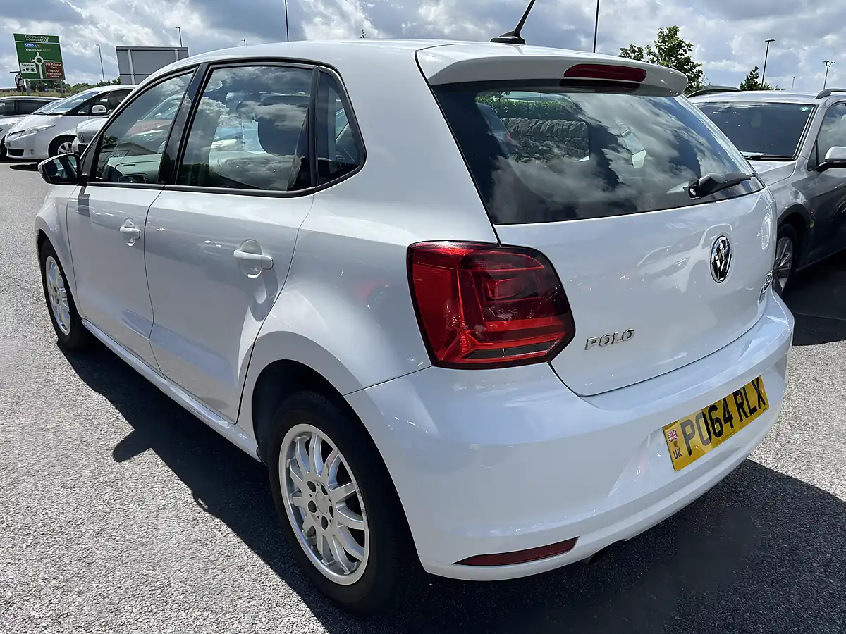 Used 2015 Volkswagen Polo Bluemotion Technology White - Interior and Exterior details 4