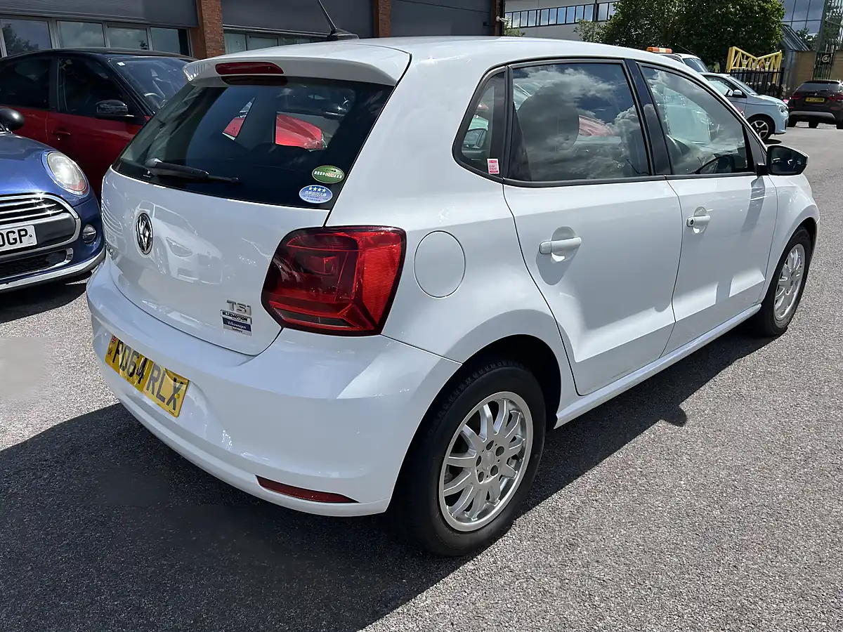 Used 2015 Volkswagen Polo Bluemotion Technology White - Interior and Exterior details 6