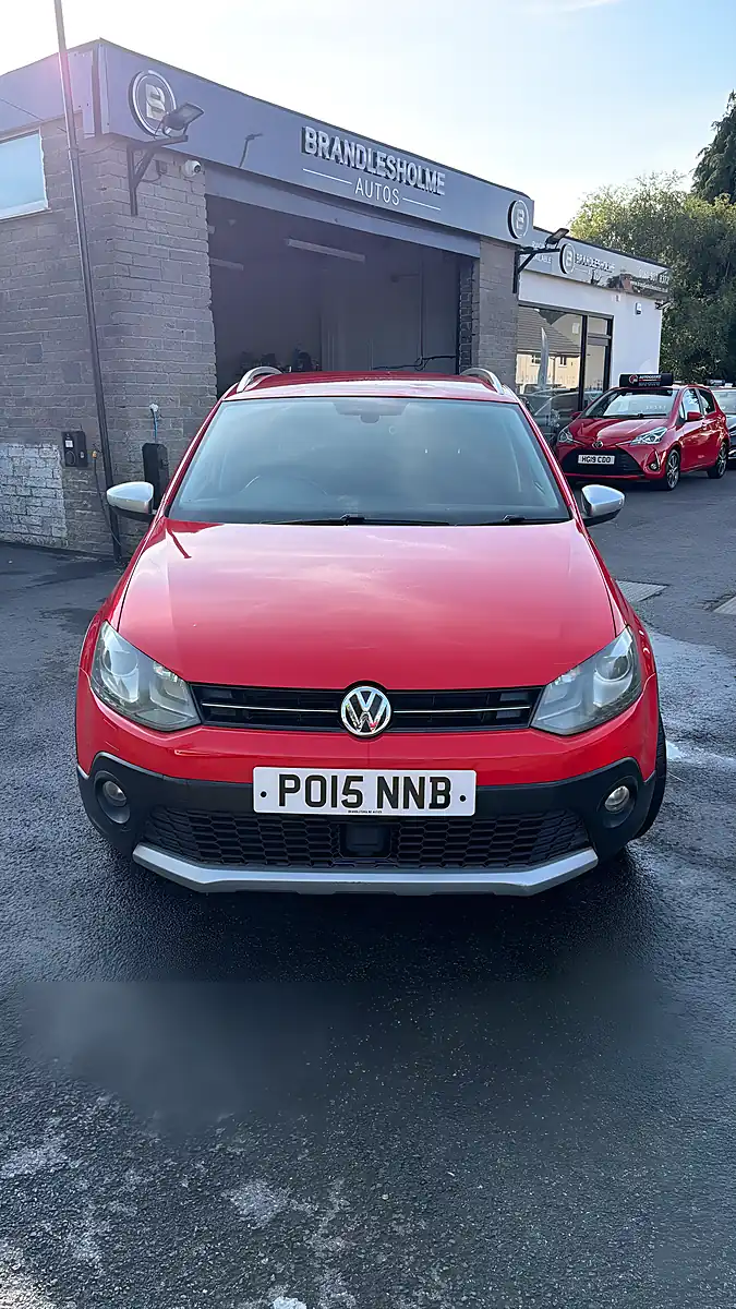 Used 2015 Volkswagen Polo Cross Se Flash Red - Interior and Exterior details 3
