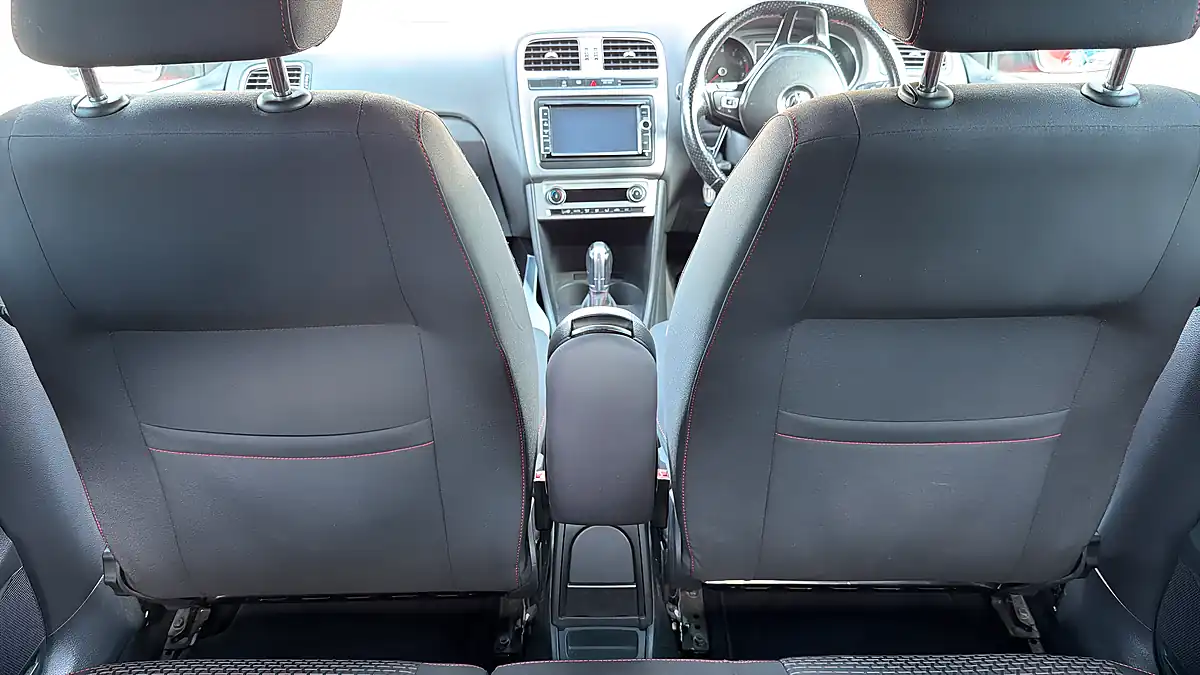Used 2015 Volkswagen Polo Cross Se Flash Red - Interior and Exterior details 6