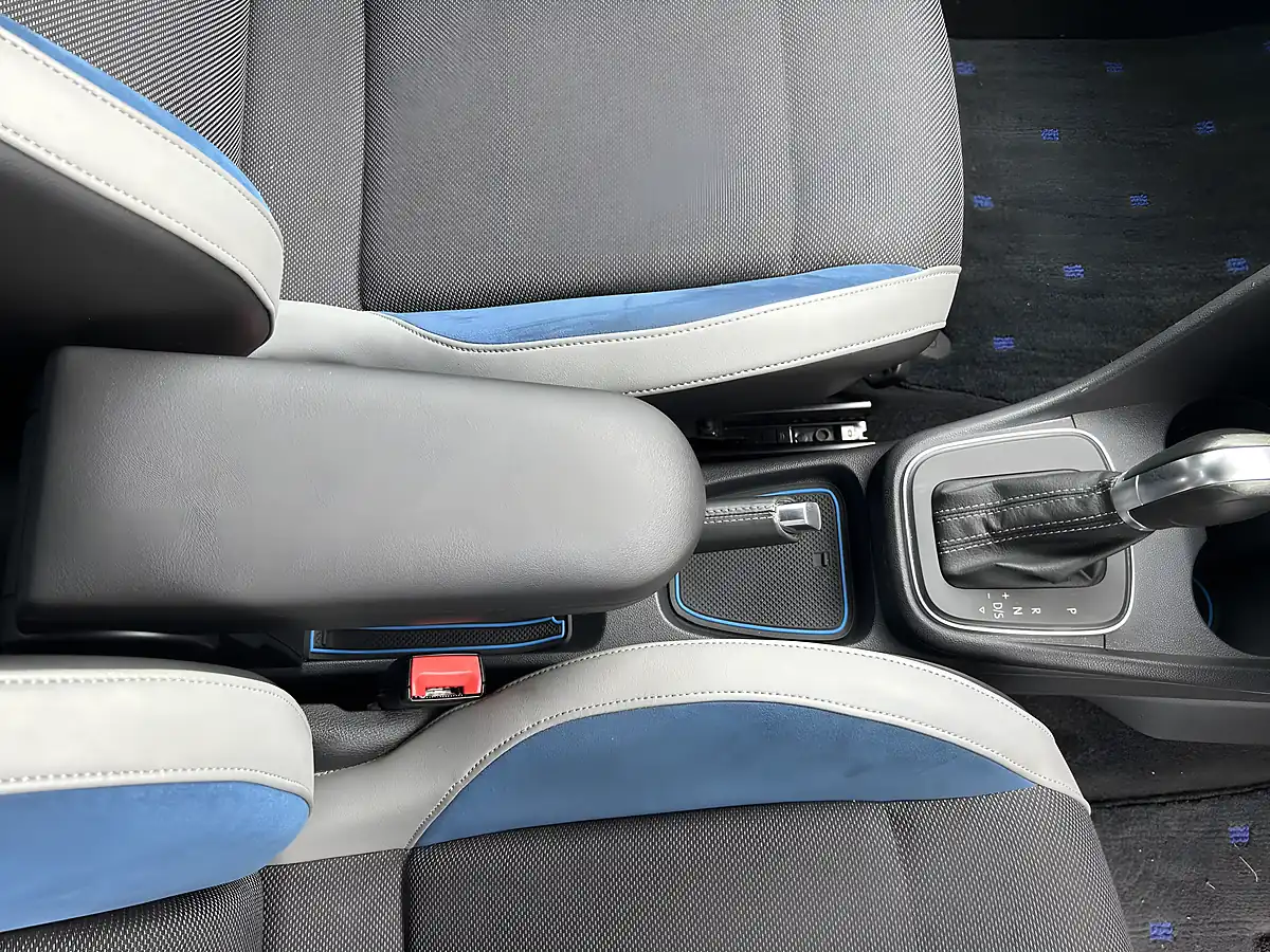 Used 2015 Volkswagen Polo GT Blue - Interior and Exterior details 12