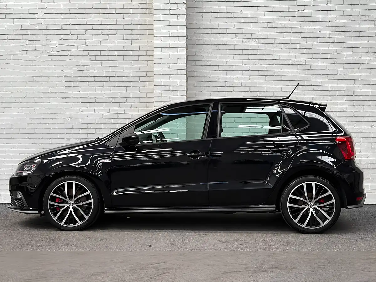 Used 2015 Volkswagen Polo GTI Black - Interior and Exterior details 4