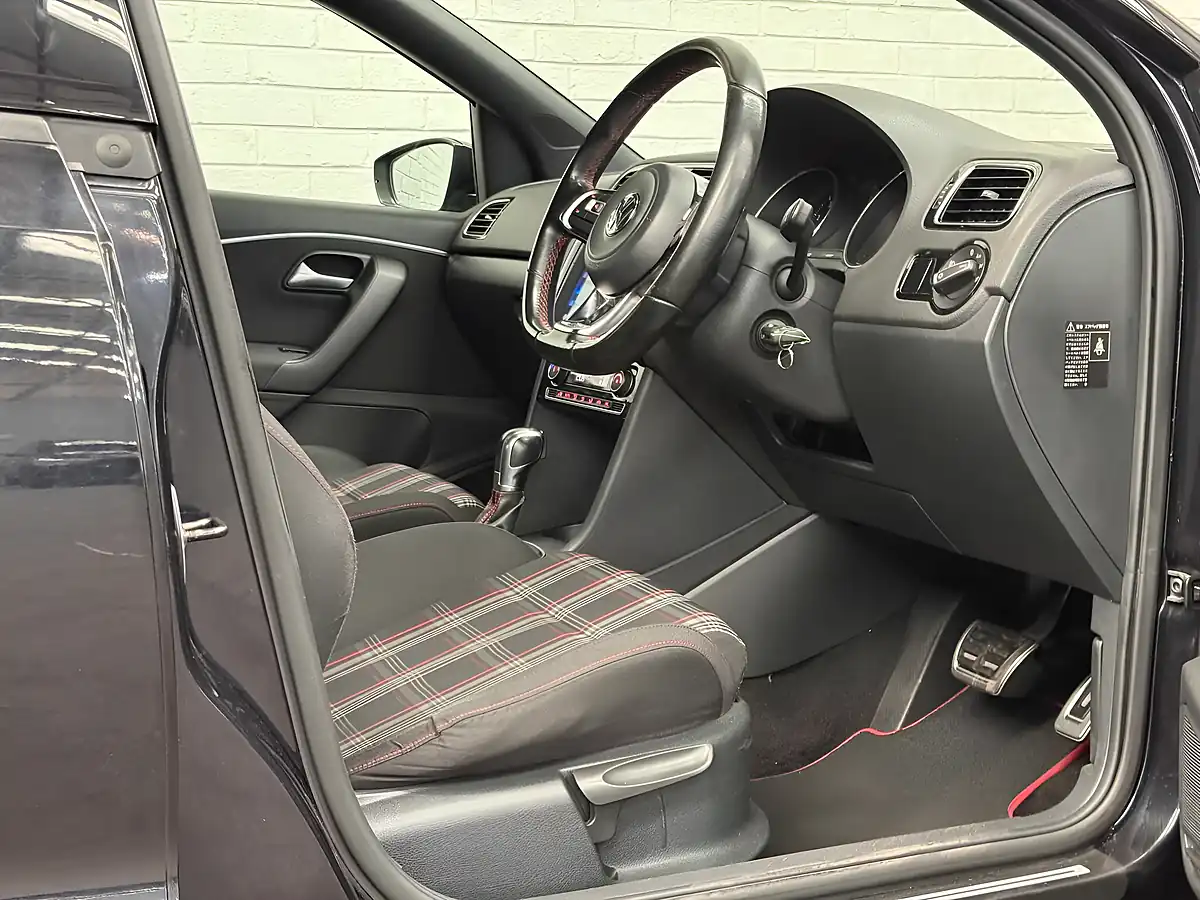 Used 2015 Volkswagen Polo GTI Black - Interior and Exterior details 9