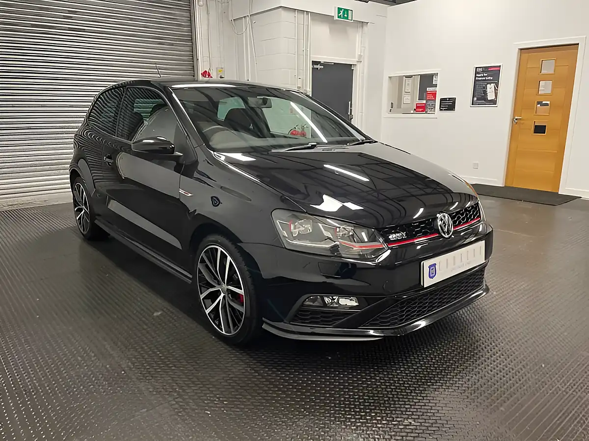 Used 2015 Volkswagen Polo GTI Bluemotion Tech Black - Interior and Exterior details 5