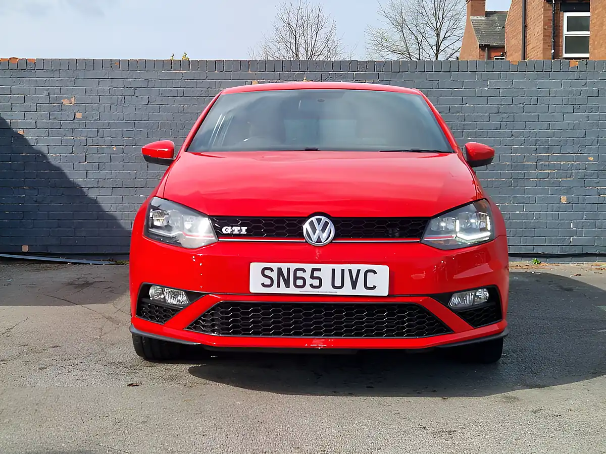 Used 2015 Volkswagen Polo GTI Bluemotion Tech Red - Interior and Exterior details 11