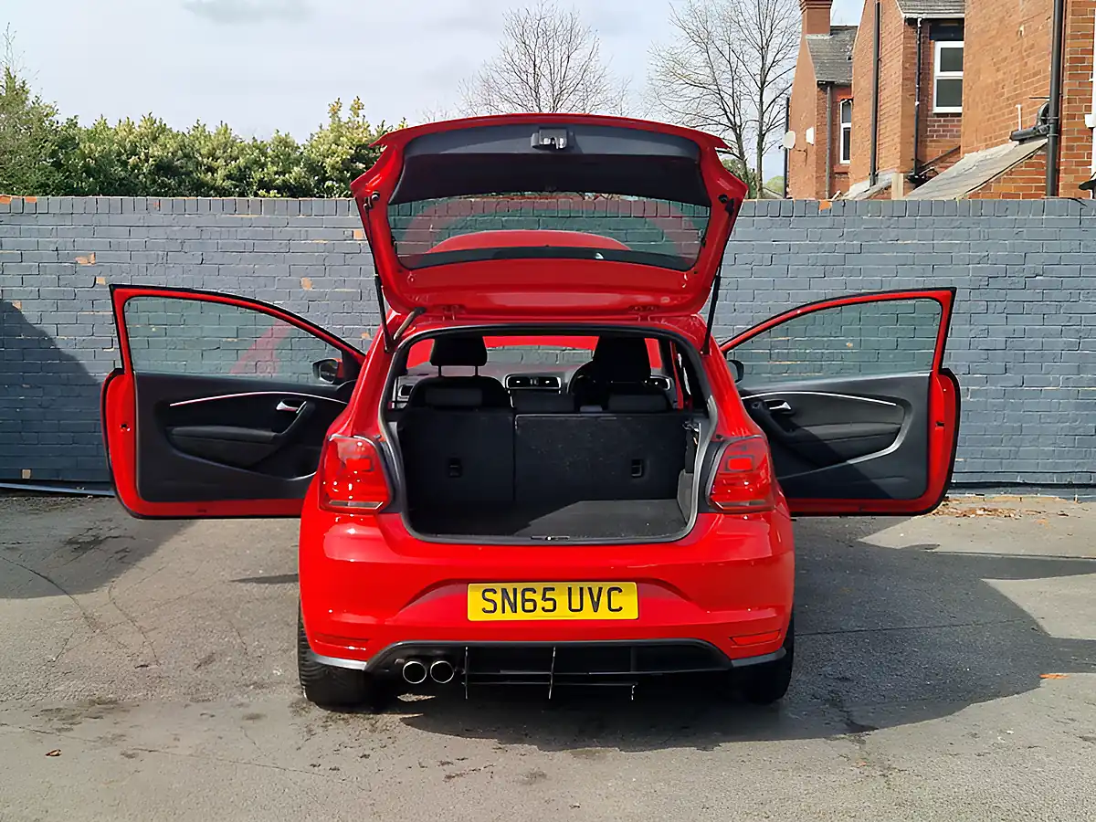 Used 2015 Volkswagen Polo GTI Bluemotion Tech Red - Interior and Exterior details 12