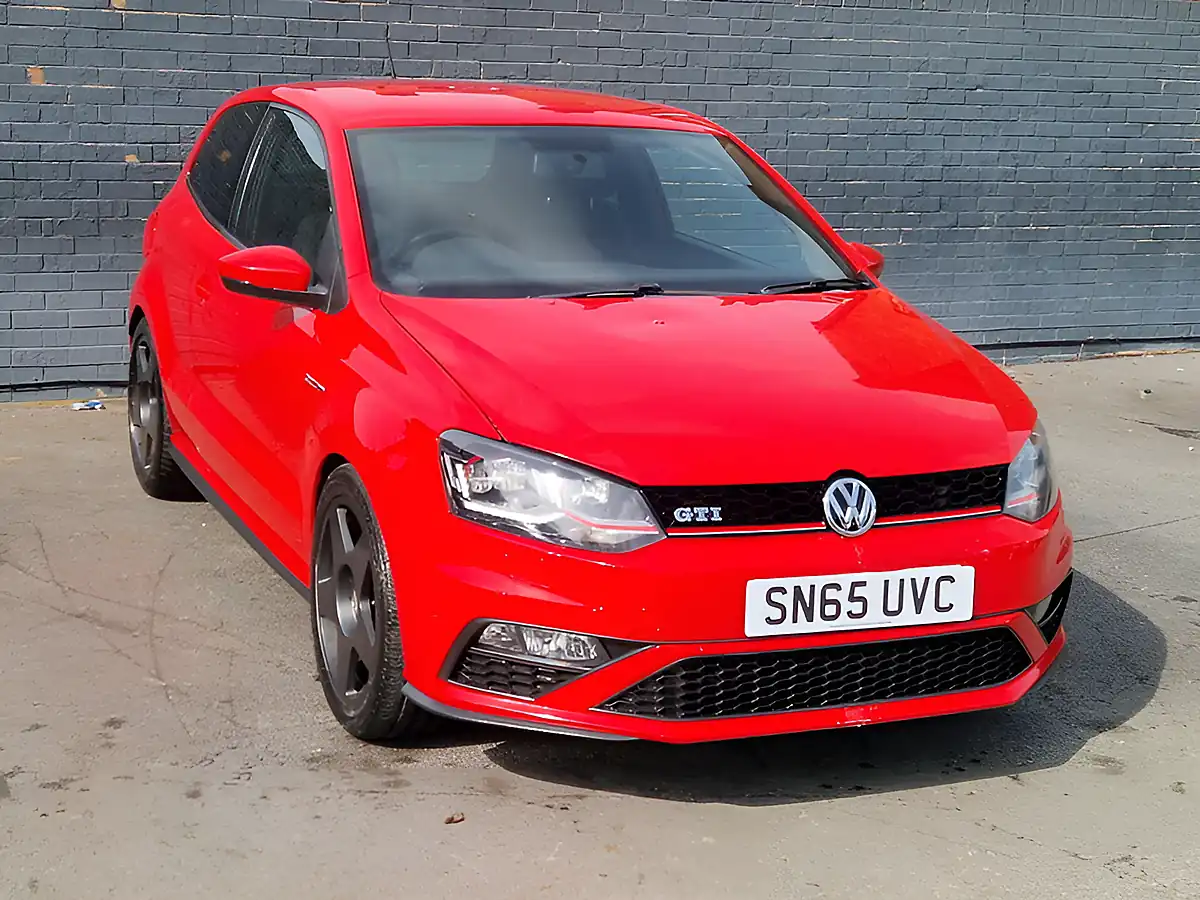 Used 2015 Volkswagen Polo GTI Bluemotion Tech Red - Interior and Exterior details 3