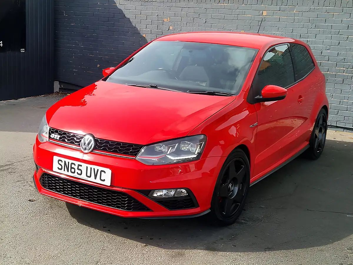 Used 2015 Volkswagen Polo GTI Bluemotion Tech Red - Interior and Exterior details 5
