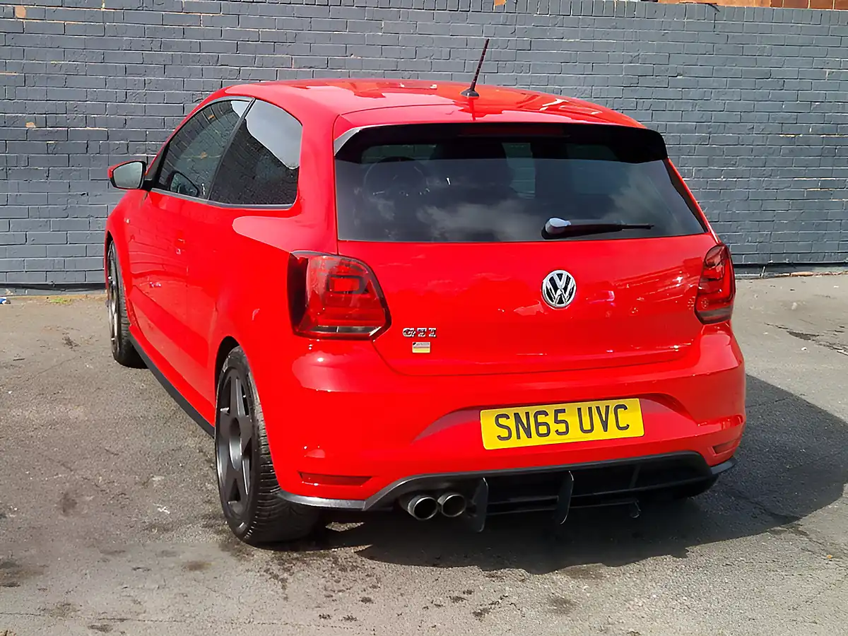 Used 2015 Volkswagen Polo GTI Bluemotion Tech Red - Interior and Exterior details 8