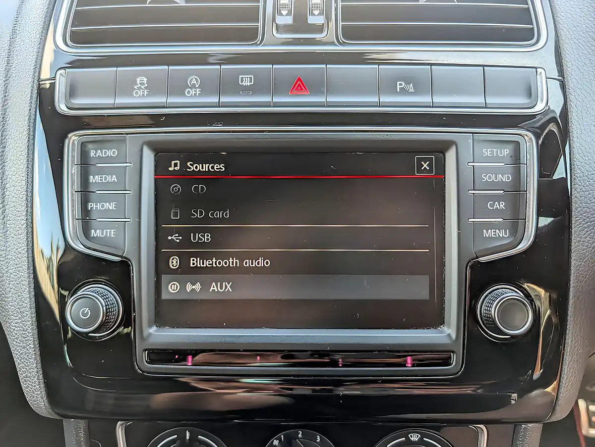 Used 2015 Volkswagen Polo GTI White - Interior and Exterior details 16